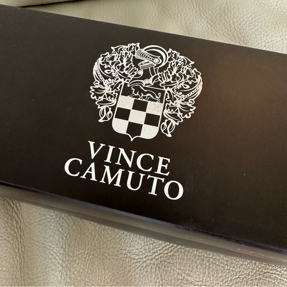 Vince Camuto Jelly Slides - Picture 6 of 12